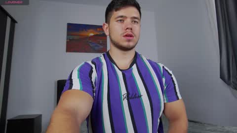 Snapshot of arilass chatting on November 4, 2025, 7:29 am A n g e l  f r o m  H e l l online show from November 4, 2025, 7:29 am