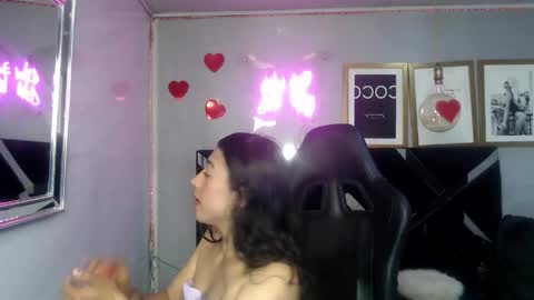 Snapshot of arimeraki_v chatting on May 30, 2026, 3:03 am Hi Stream 1000pm to 600am online show from May 30, 2026, 3:03 am