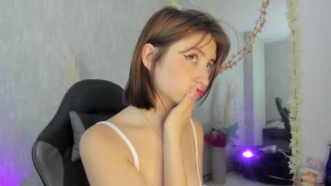 Ariel online show from February 20, 2026, 1:57 am