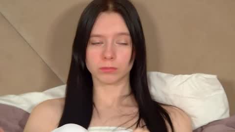 Arinakubrick online show from March 27, 2026, 4:51 pm