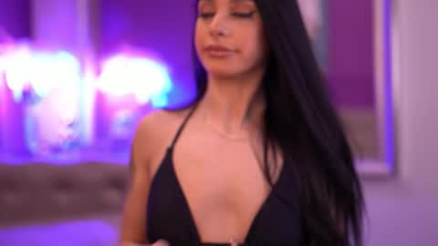 Snapshot of arinarhodes chatting on September 12, 2025, 5:24 pm Arina online show from September 12, 2025, 5:24 pm