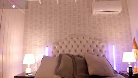 Ari Robert online show from December 16, 2025, 2:16 am