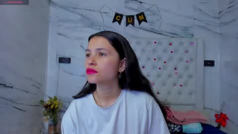 arisha_lee2 online show from May 25, 2026, 12:33 pm