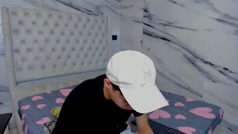 celina online show from December 16, 2025, 2:11 pm