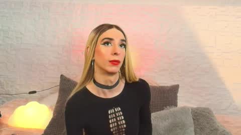   Nice to meet you  thumb up me please its important I  LOOK MY BIO DOWN online show from May 7, 2026, 2:55 pm