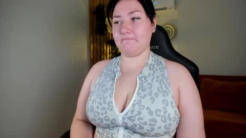 AriVoss online show from May 22, 2026, 5:58 am