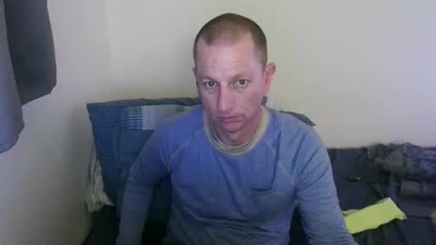 Snapshot of arizona222222 chatting on February 15, 2026, 6:21 am luv2benawty online show from February 15, 2026, 6:21 am