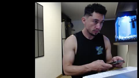 Snapshot of armand_05 chatting on January 17, 2025, 11:51 pm Armand online show from January 17, 2025, 11:51 pm