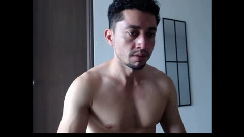 Snapshot of armand_05 chatting on February 5, 2025, 3:31 pm Armand online show from February 5, 2025, 3:31 pm