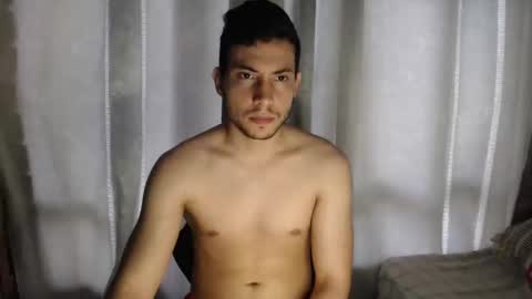 Snapshot of armando_2002 chatting on December 1, 2024, 4:51 pm ARMANDO online show from December 1, 2024, 4:51 pm