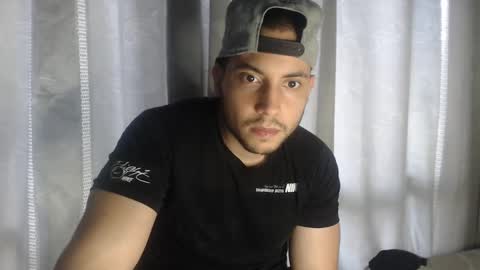 Snapshot of armando_2002 chatting on October 17, 2025, 5:59 pm ARMANDO online show from October 17, 2025, 5:59 pm