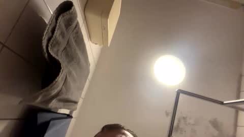 armyskater32 online show from November 22, 2025, 8:52 pm