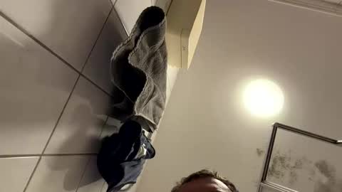 armyskater32 online show from March 3, 2026, 8:26 pm