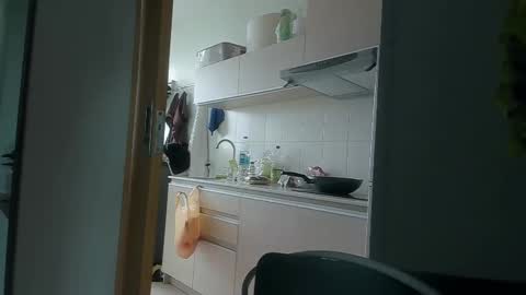 ARNI STRONG online show from December 5, 2024, 3:48 am