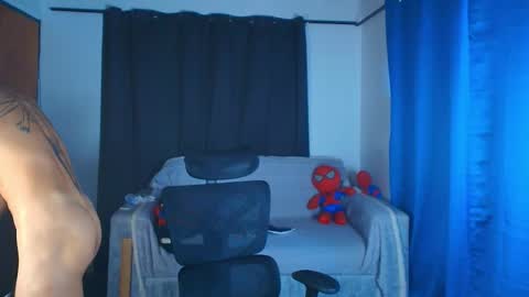 Snapshot of arnold_black69 chatting on April 1, 2026, 1:52 pm arnold black online show from April 1, 2026, 1:52 pm