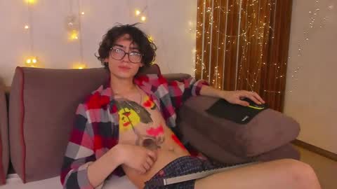 Arnold online show from December 26, 2024, 4:10 am