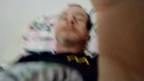 arnoldsean183 online show from November 22, 2025, 11:09 am