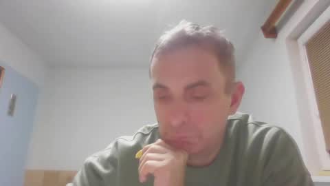 aromannn online show from February 9, 2025, 5:43 pm