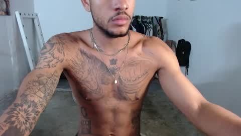 aron_7 online show from December 14, 2024, 6:13 am