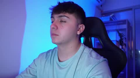 aron__cooper online show from April 29, 2026, 3:16 pm