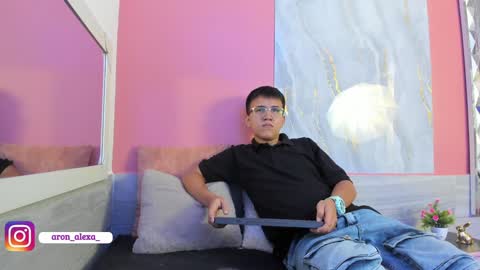 Snapshot of aron_alexa chatting on December 5, 2024, 1:06 pm Alexa Aron online show from December 5, 2024, 1:06 pm