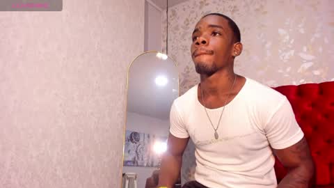 Snapshot of aron_clark chatting on April 25, 2026, 1:41 pm A R O N online show from April 25, 2026, 1:41 pm