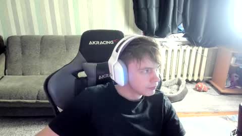 biggest penis  online show from October 31, 2025, 7:20 am