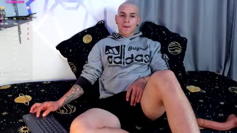 Snapshot of aron_santoro1 chatting on December 27, 2024, 7:08 am Aron Santoro online show from December 27, 2024, 7:08 am