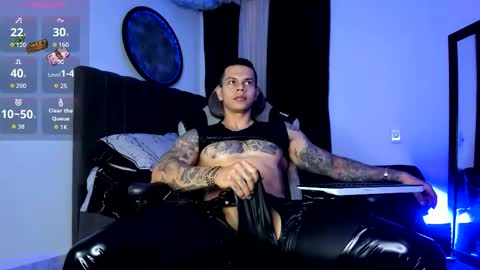 Snapshot of arondark chatting on February 19, 2026, 10:17 pm DarkMaster online show from February 19, 2026, 10:17 pm