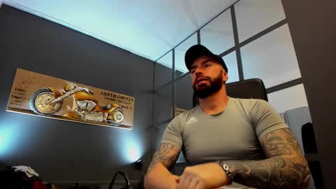 AronGrant online show from December 6, 2024, 9:43 am