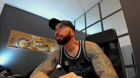 AronGrant online show from January 5, 2025, 9:59 am