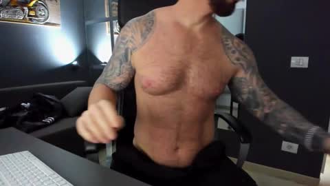 AronGrant online show from February 2, 2025, 11:51 am