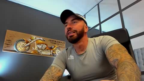 AronGrant online show from September 26, 2025, 10:41 am