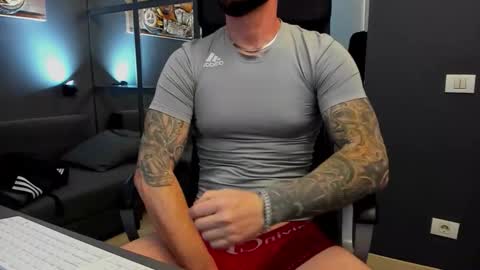 AronGrant online show from November 1, 2025, 11:12 am