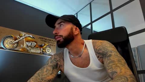 AronGrant online show from November 2, 2025, 10:28 am