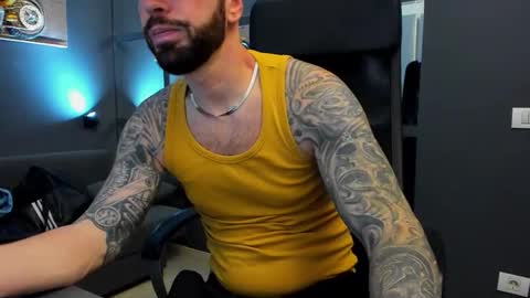 AronGrant online show from November 28, 2025, 10:18 am