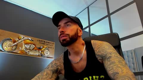 AronGrant online show from December 16, 2025, 10:31 am