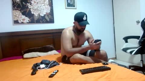 Snapshot of aronmiller404 chatting on September 21, 2025, 5:36 pm aronmiller online show from September 21, 2025, 5:36 pm