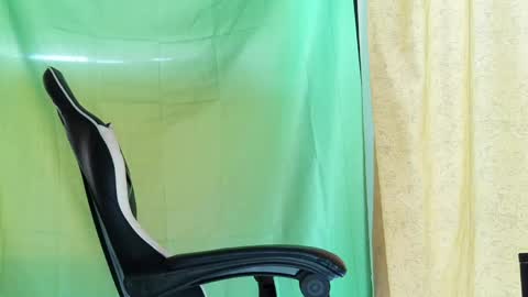 aronmiller online show from May 18, 2026, 1:06 pm