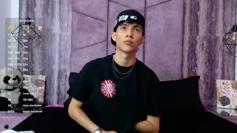 Arontawers online show from June 18, 2026, 7:18 pm