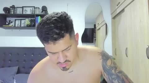 Snapshot of aronwilliams69 chatting on March 20, 2026, 2:27 am ARON Independent model online show from March 20, 2026, 2:27 am