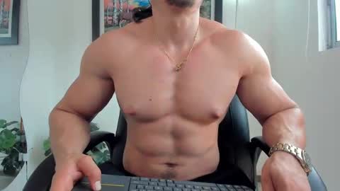 Snapshot of aroon_connor chatting on February 12, 2025, 8:50 pm online show from February 12, 2025, 8:50 pm