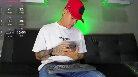 Snapshot of aroon_fit chatting on February 12, 2026, 7:42 pm AROON HOT online show from February 12, 2026, 7:42 pm