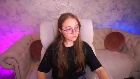 arrinawair online show from September 11, 2025, 7:19 am