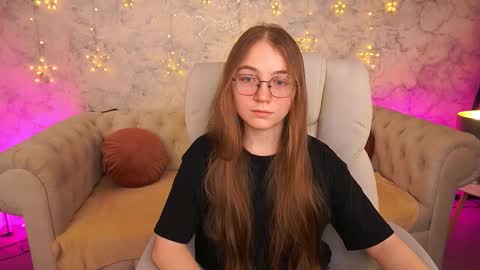 Snapshot of arrinawair chatting on February 10, 2026, 9:13 am arrinawair online show from February 10, 2026, 9:13 am