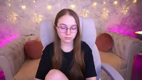 Snapshot of arrinawair chatting on February 17, 2026, 8:55 am arrinawair online show from February 17, 2026, 8:55 am