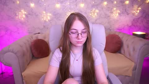 Snapshot of arrinawair chatting on March 2, 2026, 7:09 am arrinawair online show from March 2, 2026, 7:09 am