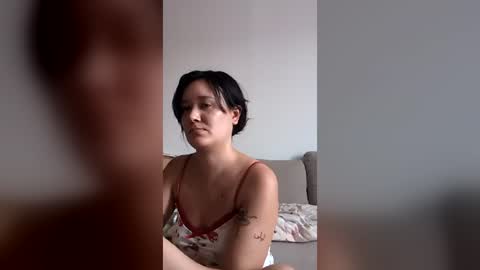 Snapshot of arrosemoi chatting on July 13, 2026, 1:58 pm arrosemoi online show from July 13, 2026, 1:58 pm