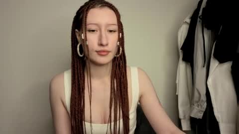 Snapshot of art_sona chatting on May 10, 2026, 1:27 pm art_sona online show from May 10, 2026, 1:27 pm