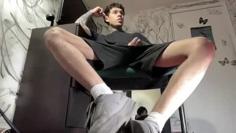   online show from January 22, 2025, 10:40 am